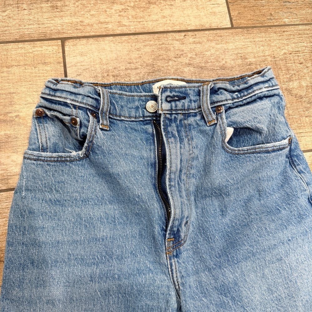 Abercrombie & Fitch | The 90’s Straight Ultra High Rise - Picture 4 of 8